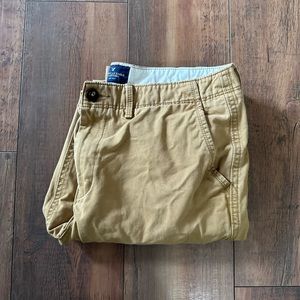 American Eagle Relaxed straight 34 x 34